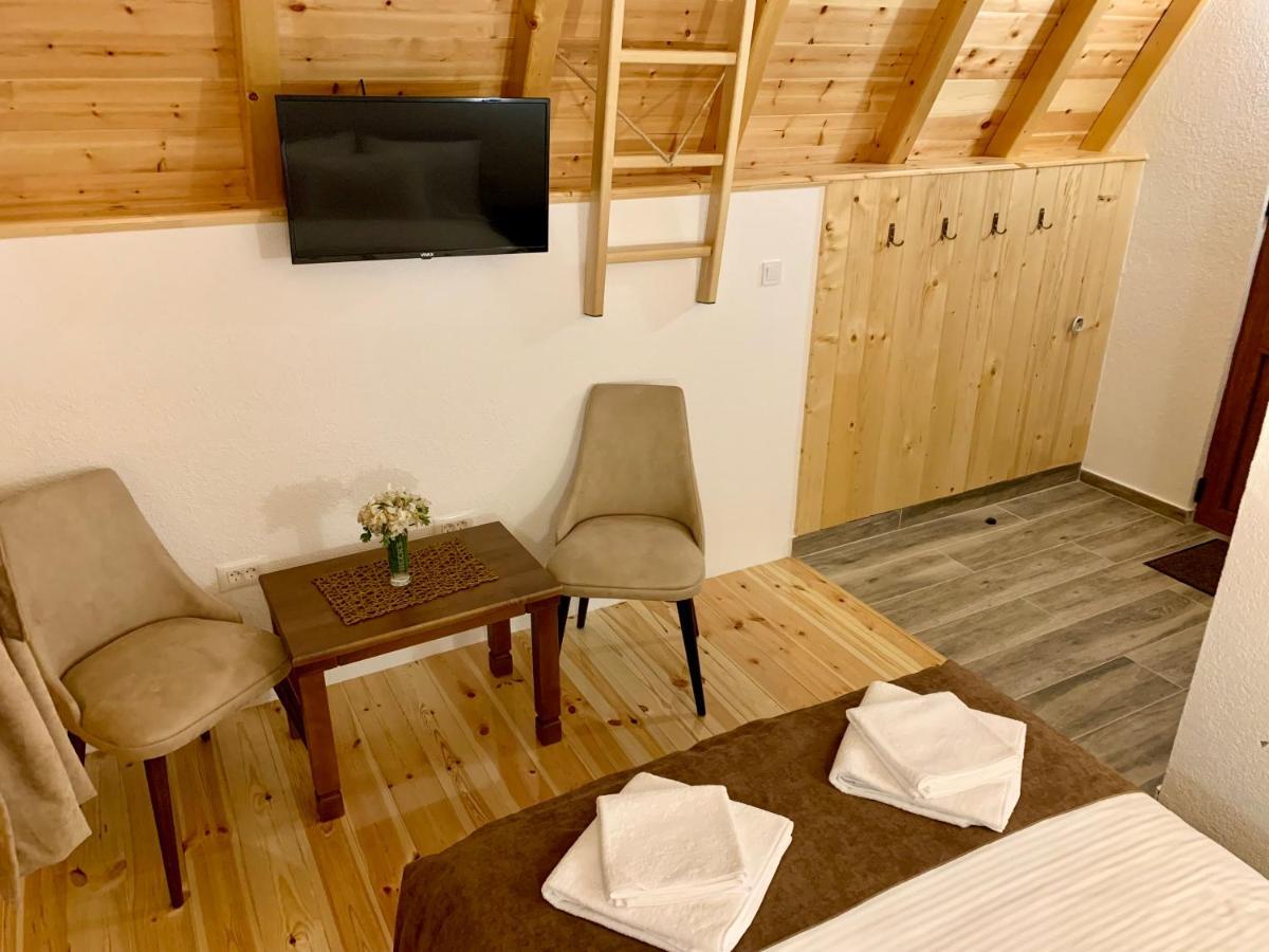 B&B Izvor Жабляк Экстерьер фото