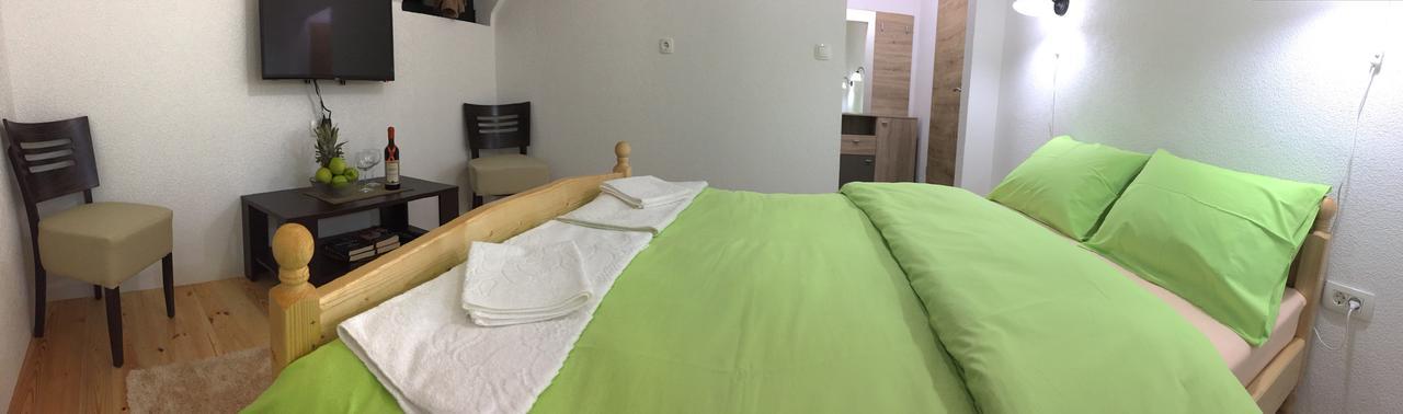 B&B Izvor Жабляк Экстерьер фото